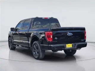 Ford F-150 2023 4x2 XL 4 puertas SuperCrew 5.5 pies caja corta