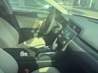 Honda Civic 2017 LX sedán de 4 puertas CVT