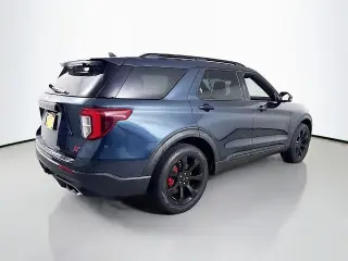 Ford Explorer 2023 AWD ST SUV de 4 puertas