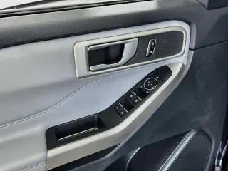 Ford Explorer 2023 AWD XLT SUV de 4 puertas