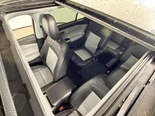 Ford Explorer 2023 AWD XLT SUV de 4 puertas
