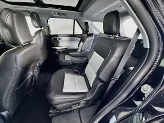 Ford Explorer 2023 AWD XLT SUV de 4 puertas