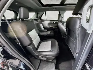Ford Explorer 2023 AWD XLT SUV de 4 puertas