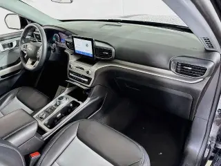 Ford Explorer 2023 AWD XLT SUV de 4 puertas