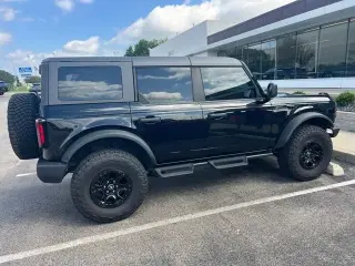 SUV Ford Bronco 2023 4x4 Base Advanced de 4 puertas