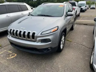 Jeep Cherokee 2015 Latitude SUV de 4 puertas