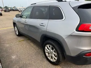 Jeep Cherokee 2015 Latitude SUV de 4 puertas