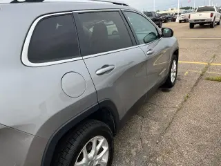 Jeep Cherokee 2015 Latitude SUV de 4 puertas