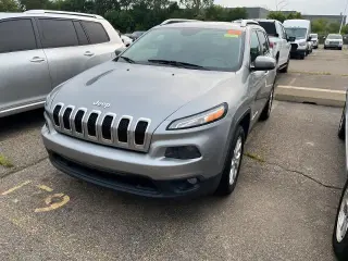 Jeep Cherokee 2015 Latitude SUV de 4 puertas