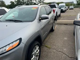 Jeep Cherokee 2015 Latitude SUV de 4 puertas