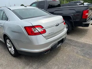 Ford Taurus 2011 SEL sedán de 4 puertas