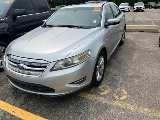 Ford Taurus 2011 SEL sedán de 4 puertas