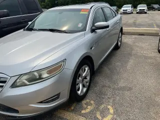 Ford Taurus 2011 SEL sedán de 4 puertas