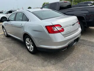 Ford Taurus 2011 SEL sedán de 4 puertas