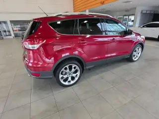 Ford Escape 2013 Titanium SUV de 4 puertas