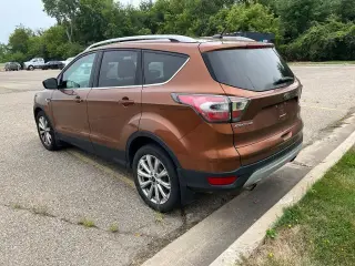 Ford Escape 2017 Titanium SUV 4 puertas