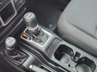 Jeep Wrangler Unlimited 2021 4x4 Sport SUV de 4 puertas