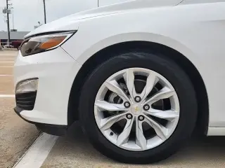 Chevrolet Malibu 2024 LT sedán 4p con 1LT