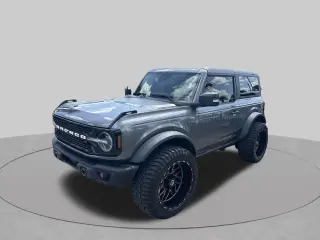 Ford Bronco 2023 4x4 Black Diamond Advanced SUV de 2 puertas