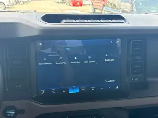 Ford Bronco 2023 4x4 Black Diamond Advanced SUV de 2 puertas