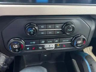 Ford Bronco 2023 4x4 Black Diamond Advanced SUV de 2 puertas
