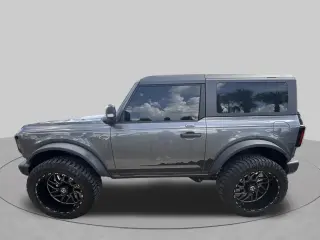 Ford Bronco 2023 4x4 Black Diamond Advanced SUV de 2 puertas
