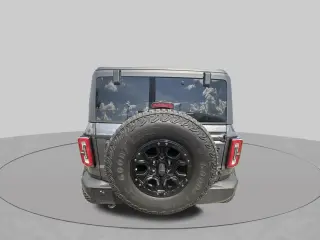 Ford Bronco 2023 4x4 Black Diamond Advanced SUV de 2 puertas