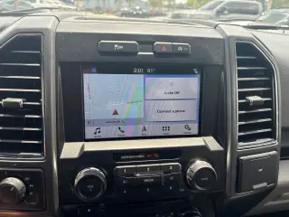 Ford F-150 2018 4x4 XLT 4dr SuperCrew 5.5 ft. SB