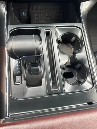 Ford F-150 2023 4x4 Lariat 4dr SuperCrew 5.5 ft. SB