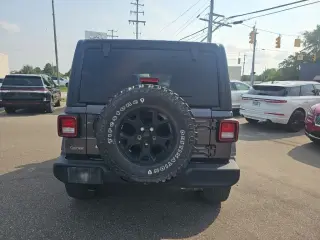 Jeep Wrangler Unlimited 2020 4x4 Willys Sport SUV de 4 puertas