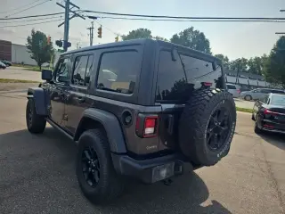 Jeep Wrangler Unlimited 2020 4x4 Willys Sport SUV de 4 puertas