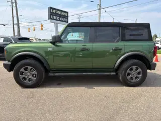 Ford Bronco 2023 4x4 Outer Banks SUV de 4 puertas