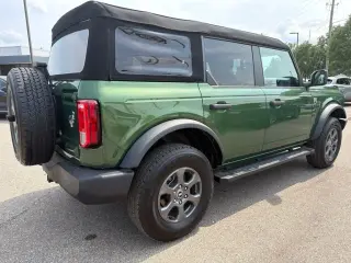 Ford Bronco 2023 4x4 Outer Banks SUV de 4 puertas
