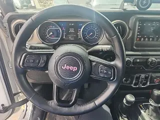 Jeep Wrangler Unlimited 2018 4x4 Sport SUV de 4 puertas (lanzamiento de mitad de año)