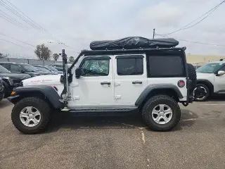 Jeep Wrangler Unlimited 2018 4x4 Sport SUV de 4 puertas (lanzamiento de mitad de año)