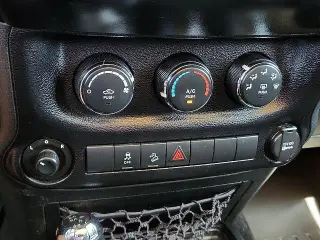 Jeep Wrangler Unlimited 2013 4x4 Sport SUV de 4 puertas