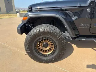 Jeep Wrangler 2025 4x4 Sahara SUV de 4 puertas