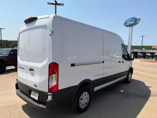 Ford E-Transit 2023 350 3 puertas SWB Techo medio Van de carga