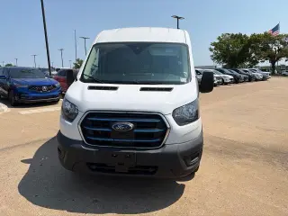 Ford E-Transit 2023 350 3 puertas SWB Techo medio Van de carga
