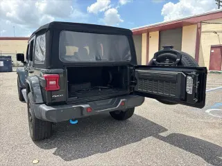Jeep Wrangler 2023 4x4 Sahara 4xe SUV de 4 puertas