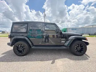 Jeep Wrangler 2023 4x4 Sahara 4xe SUV de 4 puertas