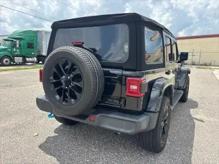 Jeep Wrangler 2023 4x4 Sahara 4xe SUV de 4 puertas
