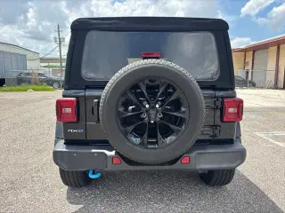 Jeep Wrangler 2023 4x4 Sahara 4xe SUV de 4 puertas