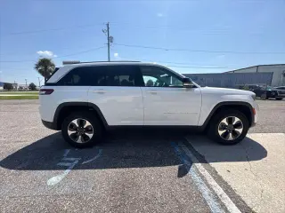 Jeep Grand Cherokee 2023 4x4 4xe SUV de 4 puertas