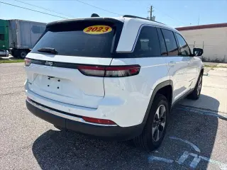 Jeep Grand Cherokee 2023 4x4 4xe SUV de 4 puertas
