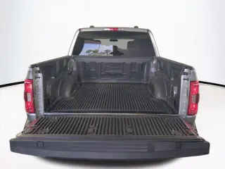 Ford F-150 2022 4x4 XLT 4 puertas SuperCrew 5.5 pies SB