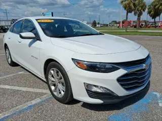 Chevrolet Malibu 2025 LT sedán de 4 puertas con 1LT