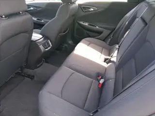 Chevrolet Malibu 2025 LT sedán de 4 puertas con 1LT