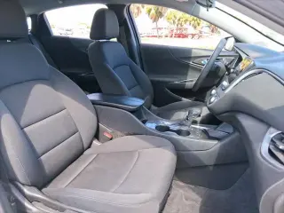 Chevrolet Malibu 2025 LT sedán de 4 puertas con 1LT