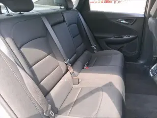 Chevrolet Malibu 2025 LT sedán de 4 puertas con 1LT